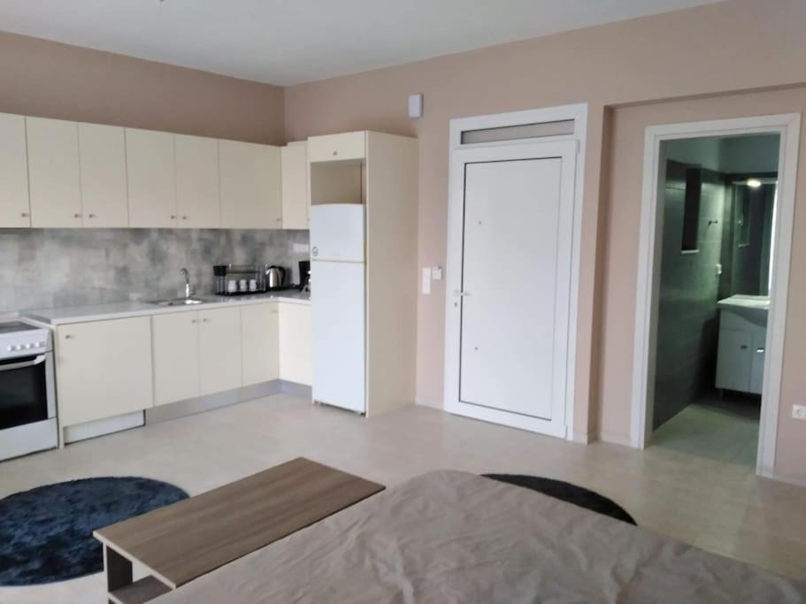 Brand New Spacious Studio Itea Buitenkant foto